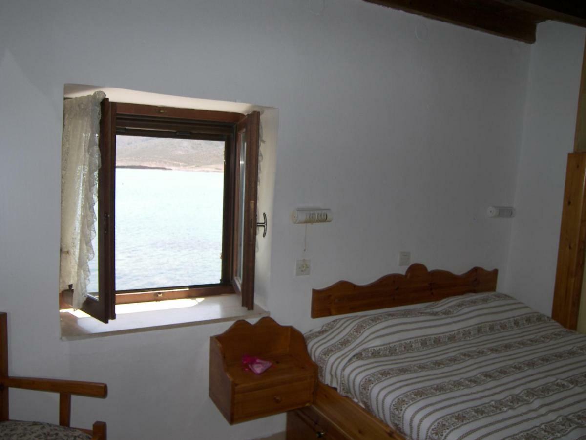 Hiona Cottage Palekastro Exterior photo