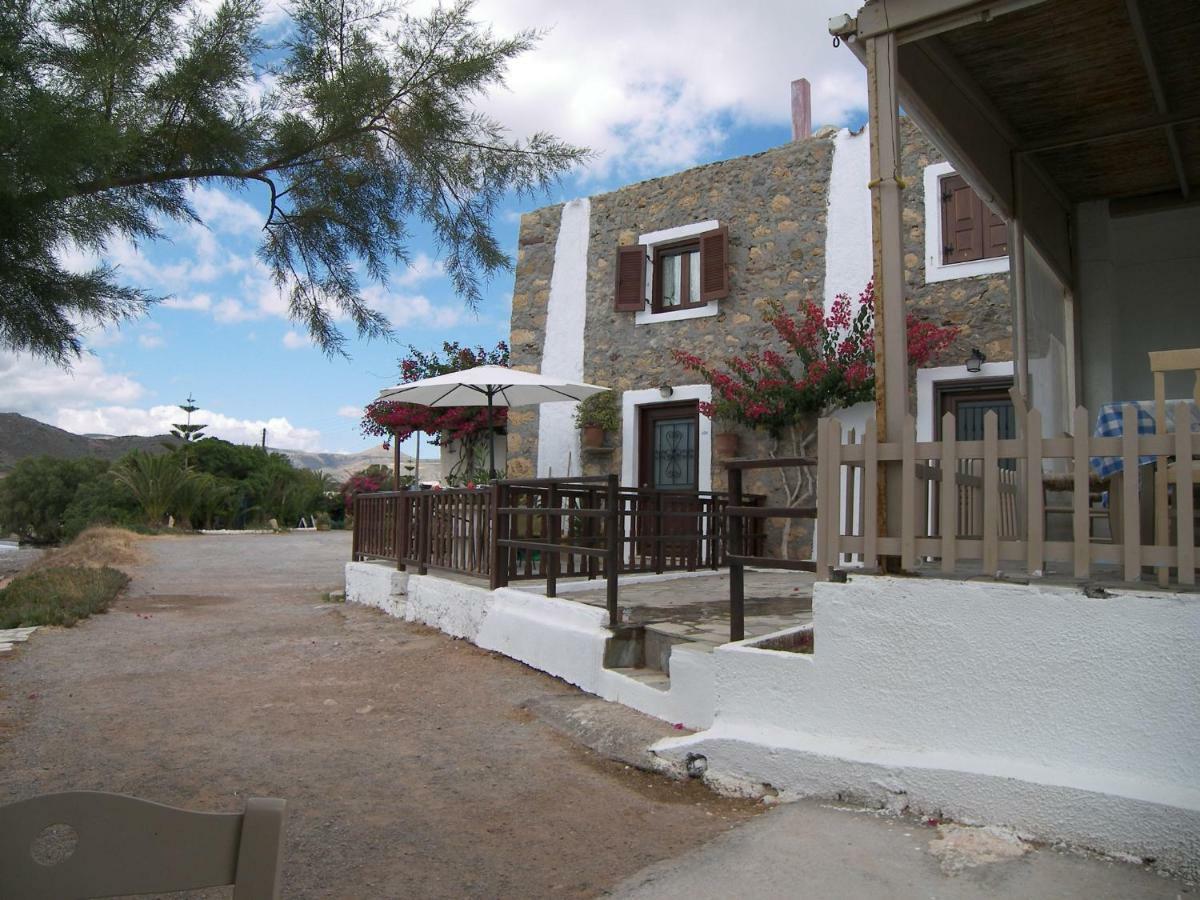 Hiona Cottage Palekastro Exterior photo